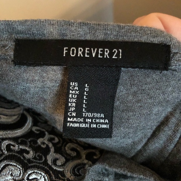 Graphic Tee - Picture 3 of 3